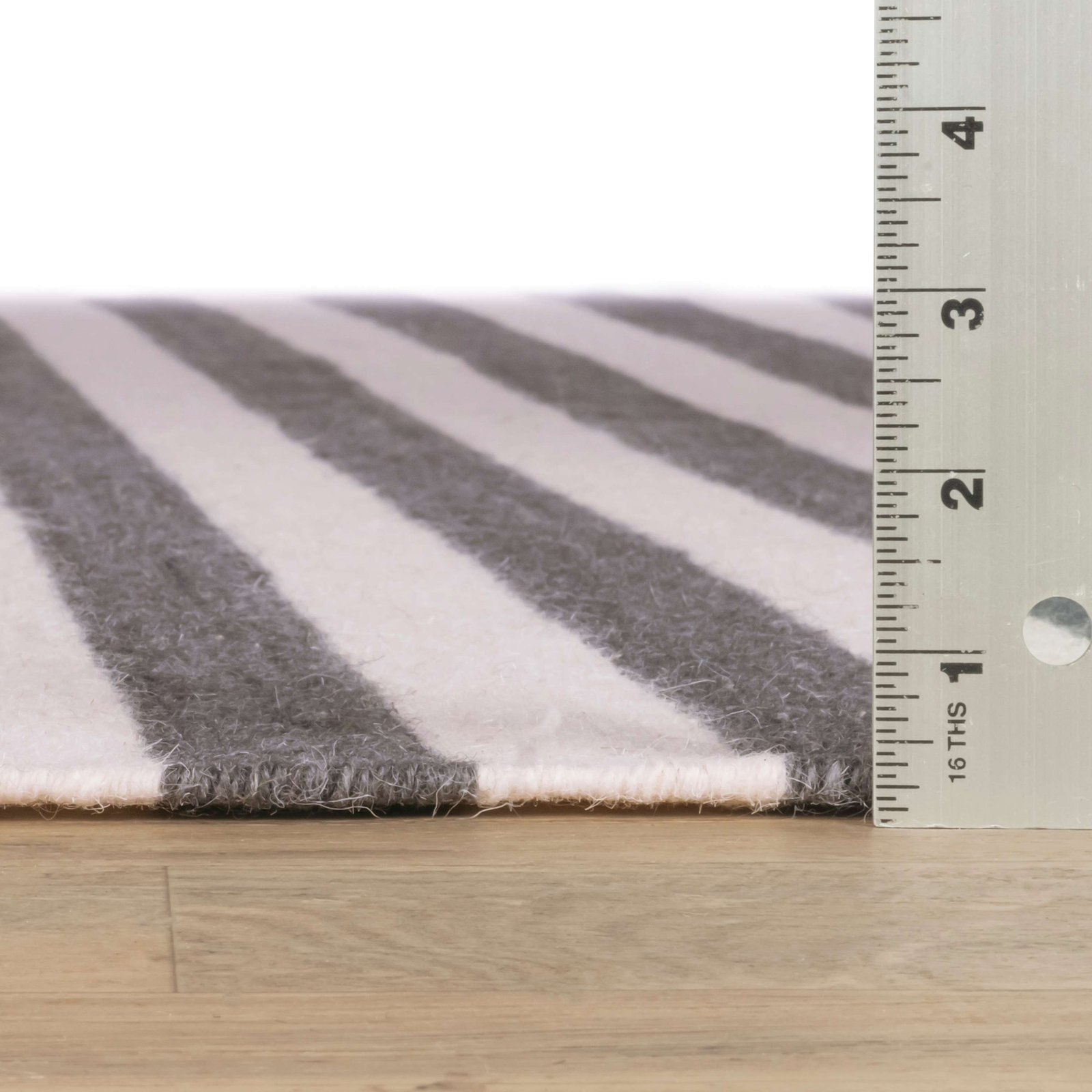 Renelso Handmade Wool Rug, Rectangle 4' x 6'