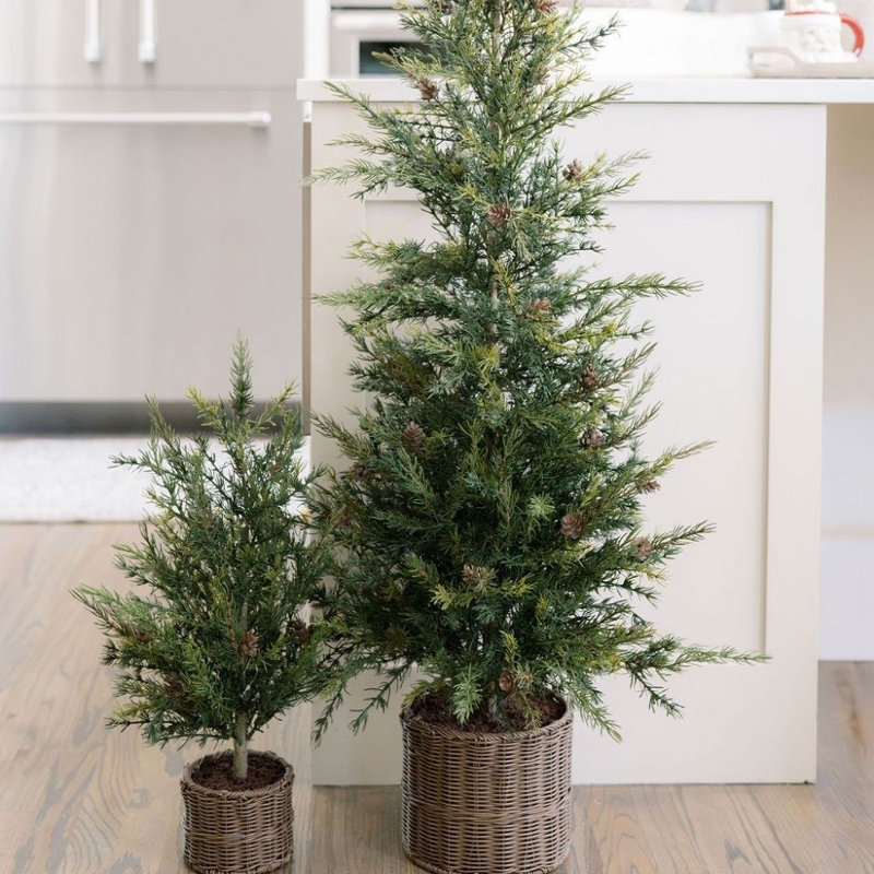 SEASONAL GREENERY TREE PINE BSKT 4FT