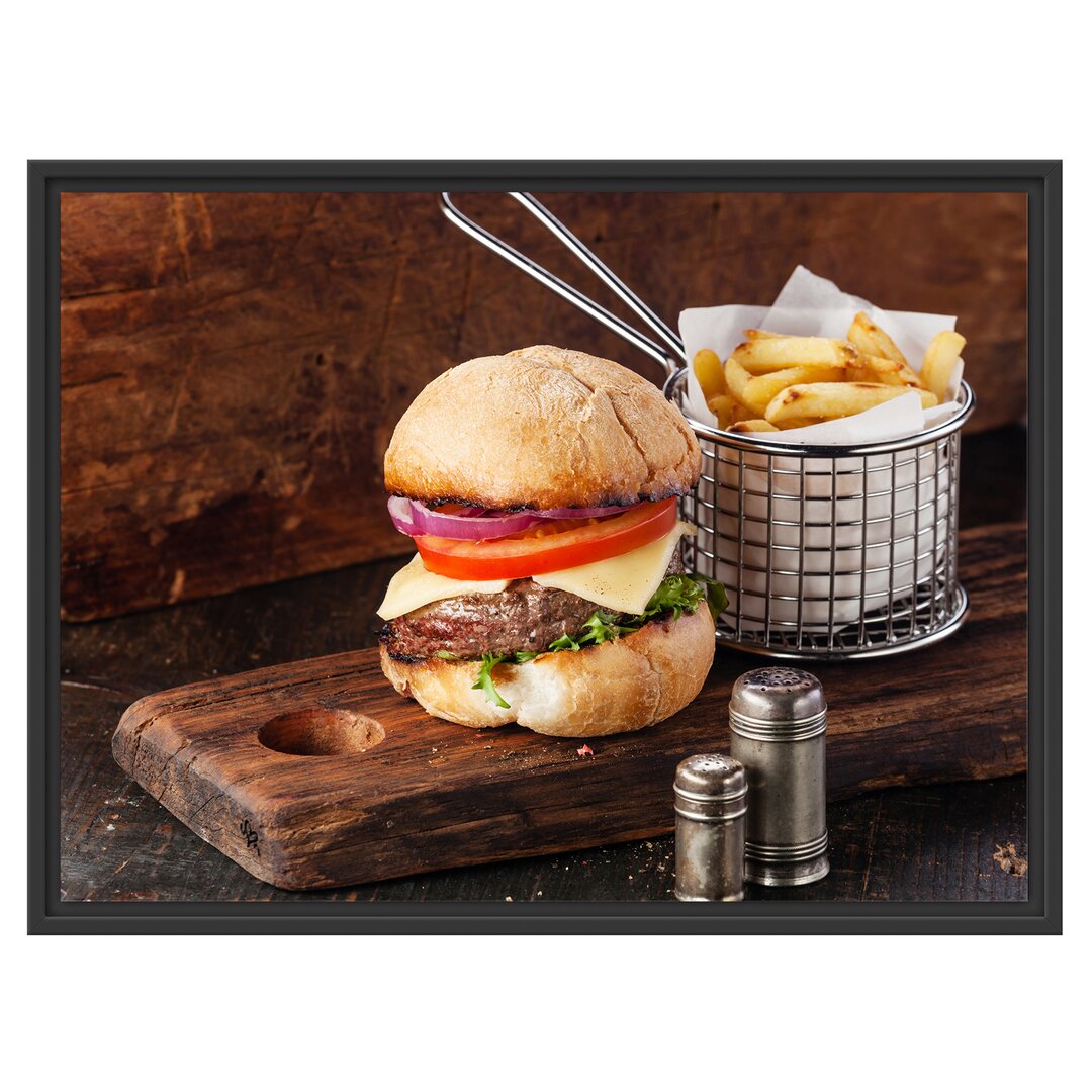 Gerahmtes Wandbild Cheesburger mit Pommes