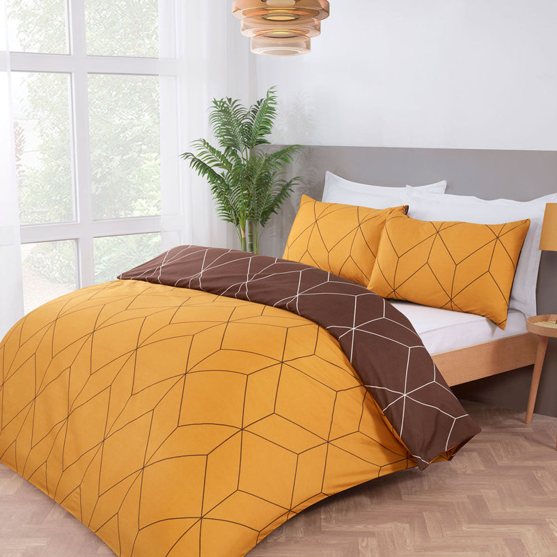 Polyester Geometric Duvet Cover Set, Double Bed (200 x 200 cm)