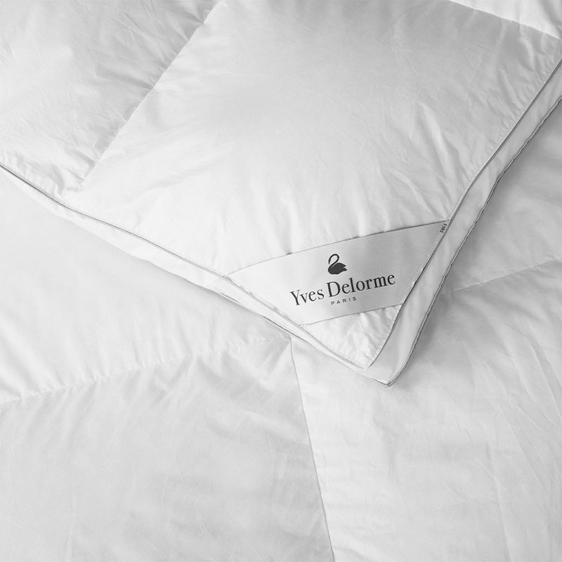 Prestige Goose Down Comforter, Queen