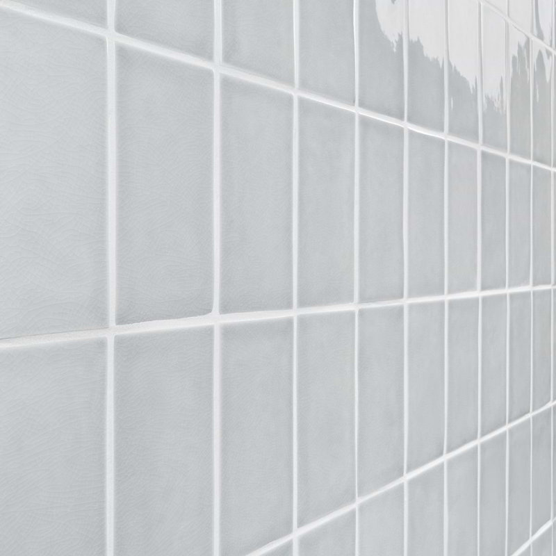 Nabi Subway Deep Emerald Green 4.5X9 Crackled Glossy Glass Tile, Arctic Blue