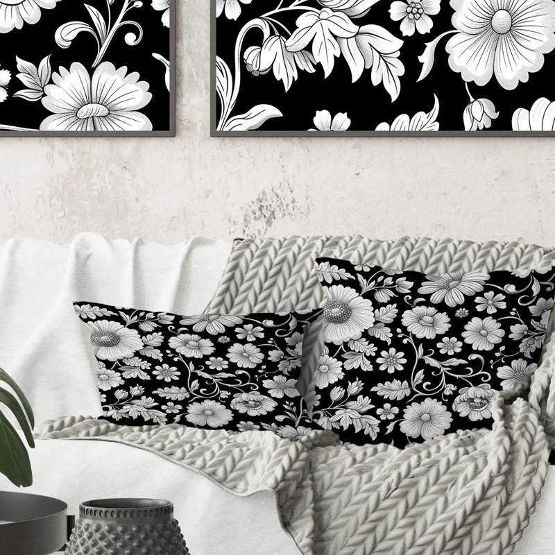 Coussin lombaire transitionnel noir et blanc Blooms I