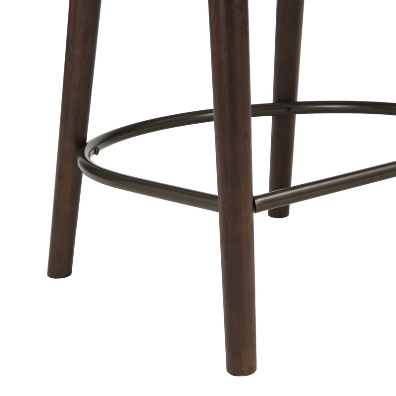 Tabouret de bar moderne Paxon en bois d'hévéa massif, hauteur du siège 66,7 cm, dossier en rotin et siège rembourré, idéal pour les îlots de cuisine.