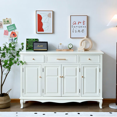 Buffet polyvalent moderne de style nordique