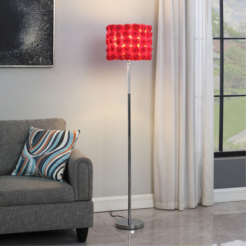 Lampe sur pied en métal 63 po In Roses In Bloom, Rouge