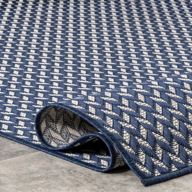 Chevron Indoor / Outdoor Area Rug, Rectangle 244 x 305cm