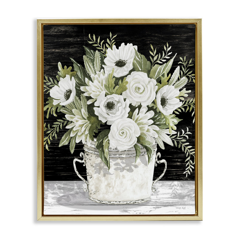 «White Flowers Country Tin» par Cindy Jacobs, Cadre flottant métallique doré, H 31 po x l 25 po