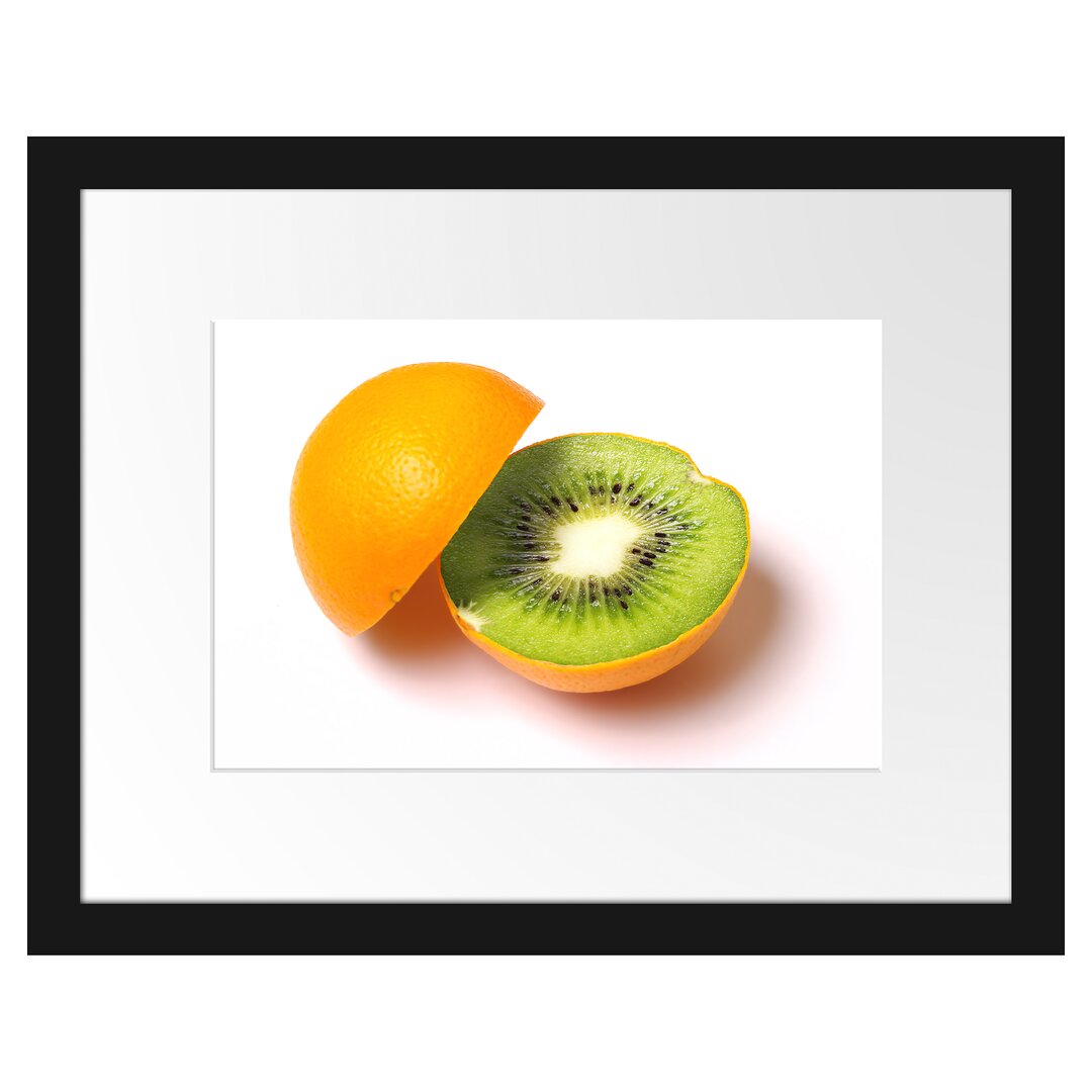 Gerahmtes Poster Leckere Kiwi mit Orangenschale