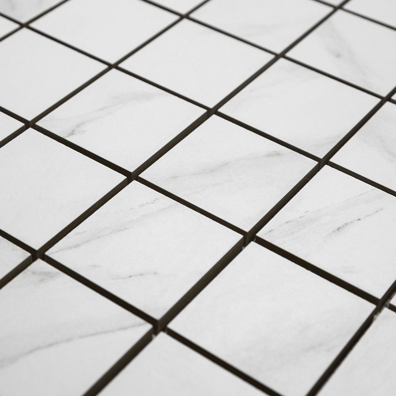 Carreau de mosaïque en porcelaine mate 2 po x 2 po Monarch