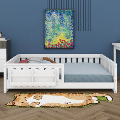 Lit plateforme double avec tablettes de rangement intégrées et barrière de sécurité pour enfants garçons filles