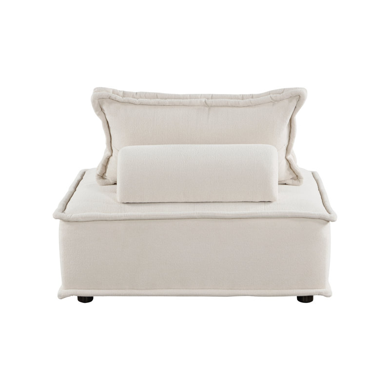 Fauteuil d'appoint capitonné beige avec coussin traversin, siège modulaire sans accoudoirs moderne, structure en bois massif