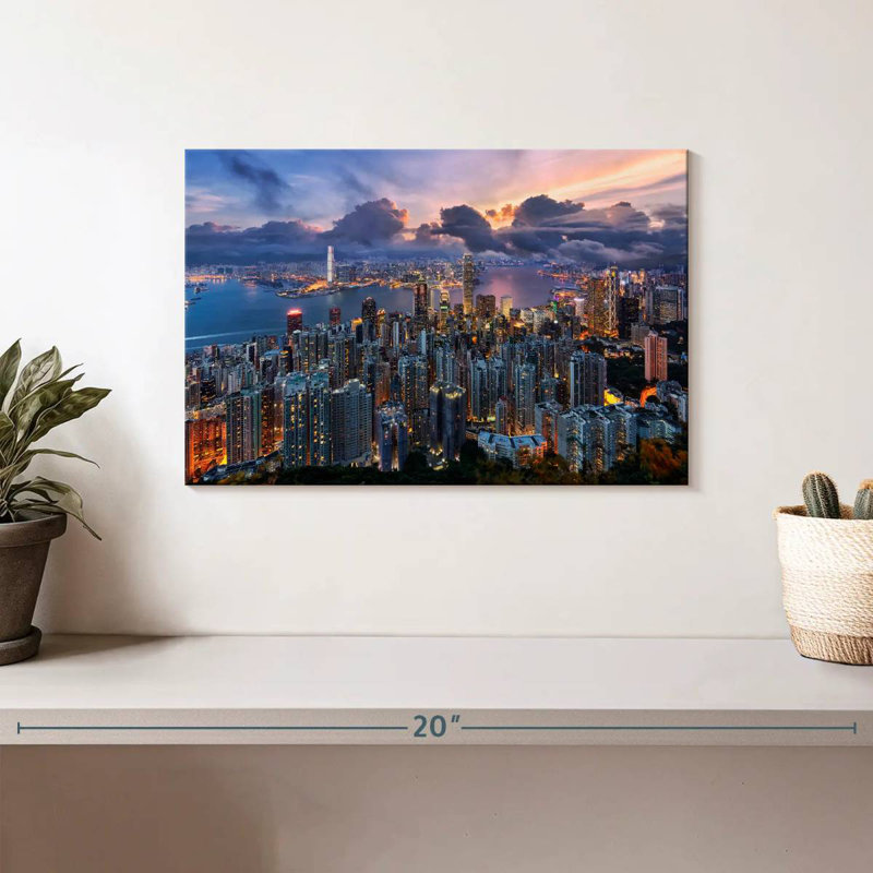 Lever de soleil Sirci à Hong-kong, H 8 po x l 12 po