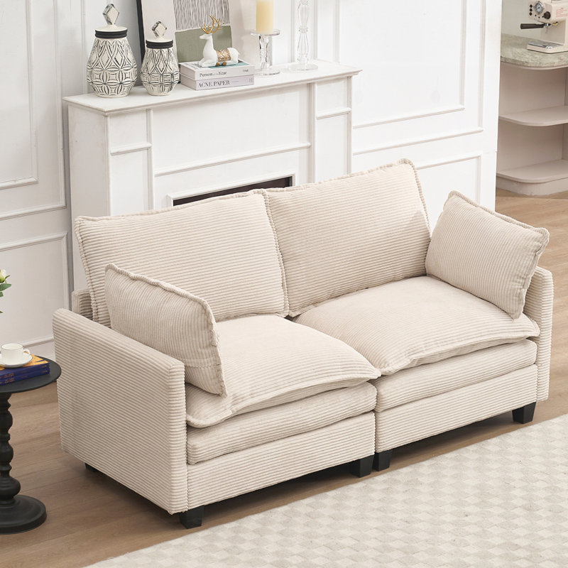 Canapé en velours à assise profonde de style contemporain, parfait pour la vie moderne et la détente., Beige