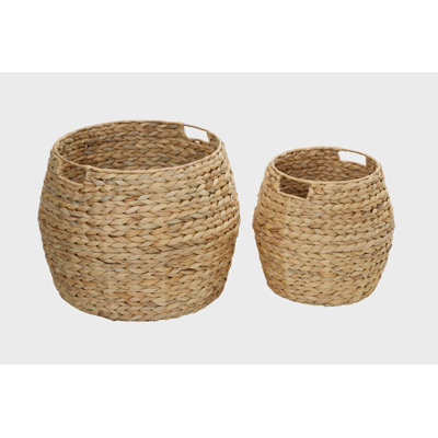 Set Of 2 Round Water Hyacinth Basket