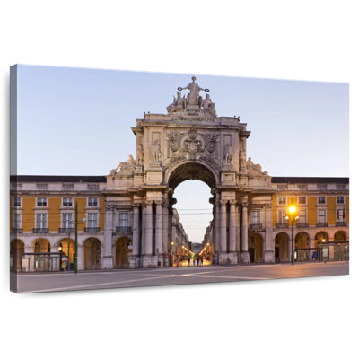 Nicci Praca De Comercio Lisbon