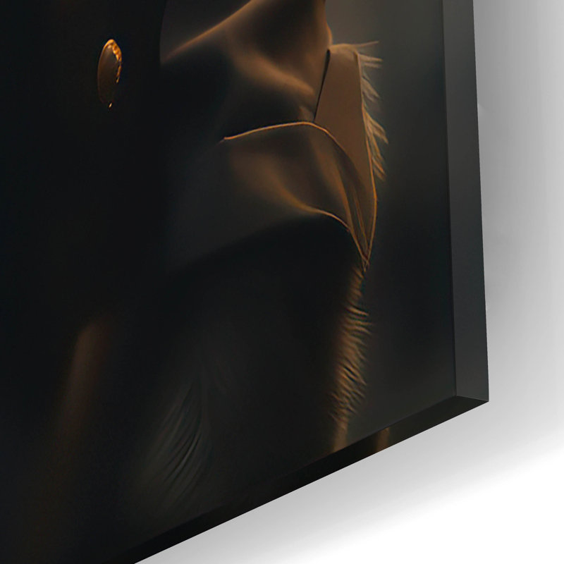«Guardian of the Grid», art mural en verre acrylique, H 16 po x l 12 po x P 0,13 po