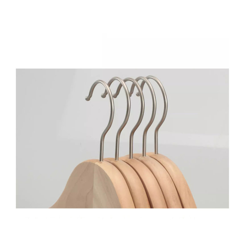 Cintre standard en bois octavus antidérapant pour robe / chandail / chandail, 5