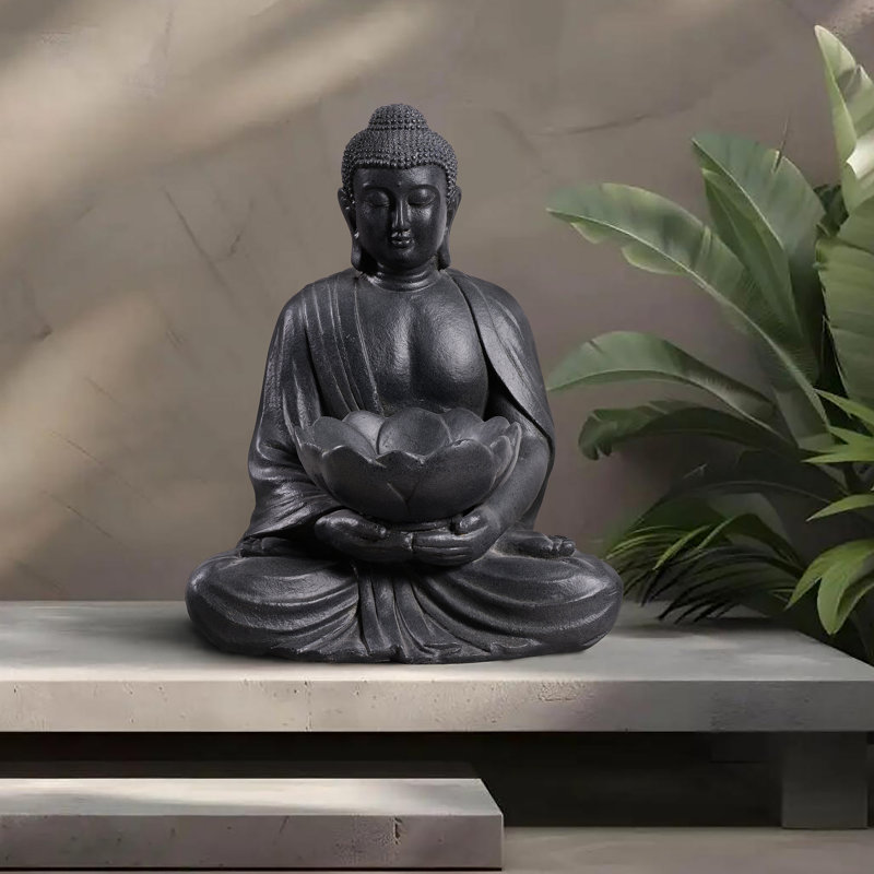 Bouddha méditant avec pot de fleurs de lotus