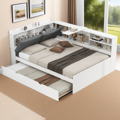 Lit plateforme en bois avec lit gigogne, tablettes et tête de lit avec rangement