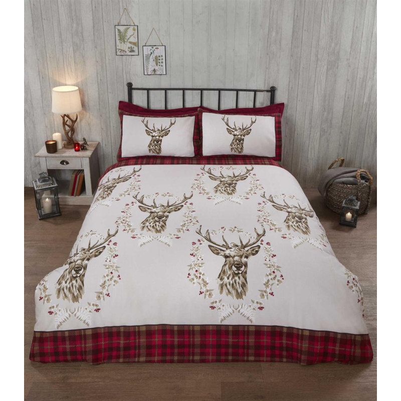 Stag & Wreath Winter Brushed Cotton Duvet Cover Set, Double Duvet Cover + 2 Standard Pillowcases, Red