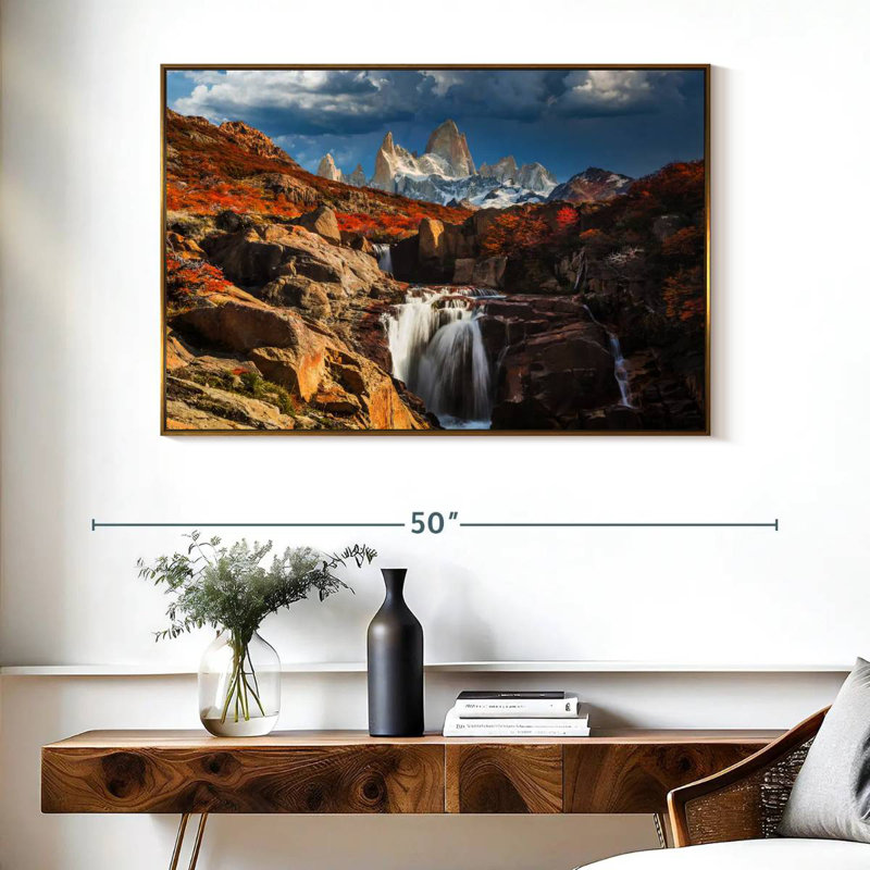 Mont Fitz Roy en automne, Cadre flottant doré, 40 po x 27 po