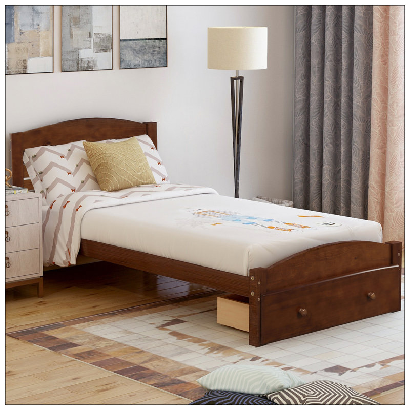 Lit pour chambre à coucher, Noyer