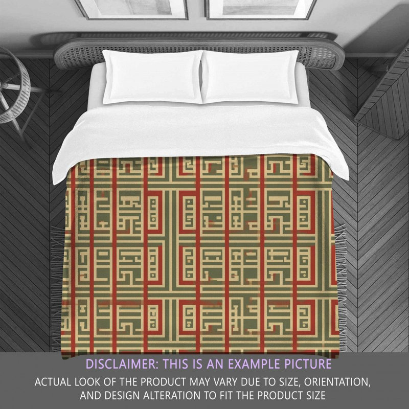 Polyester Geometric Shapes Comforter, Queen Comforter