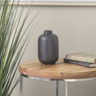 Vase décoratif en céramique minimaliste