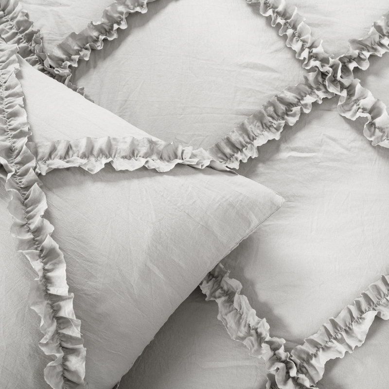 Lush Decor Ruffle Diamond Comforter Set, Light Gray, Full/Queen Comforter + 2 Standard Shams
