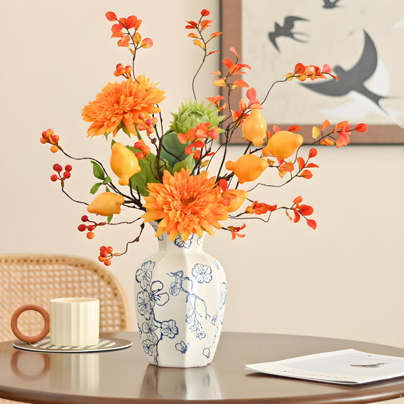 Ornements de fleurs simulées