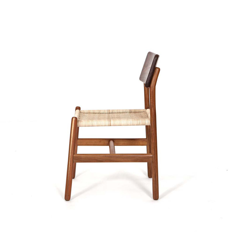 Chaise d'appoint en bois massif Pirwi, Crème
