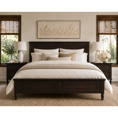 Avila Traditional Solid Wood Platform Bed