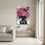 Art floral sur toile en forme de pot de fleurs roses et renoncules roses-426243859