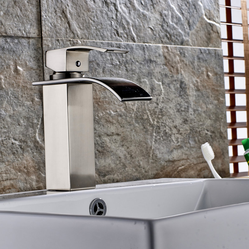 Robinet de salle de bain moderne en nickel brossé, trou unique, cascade, débit silencieux, commande manuelle, robinet contemporain en nickel à valve à cartouche, fonctionnement en cascade, contrôle