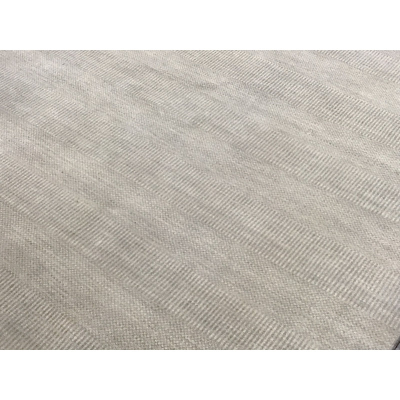 Hand-Knotted High-Quality Light Gray Area Rug