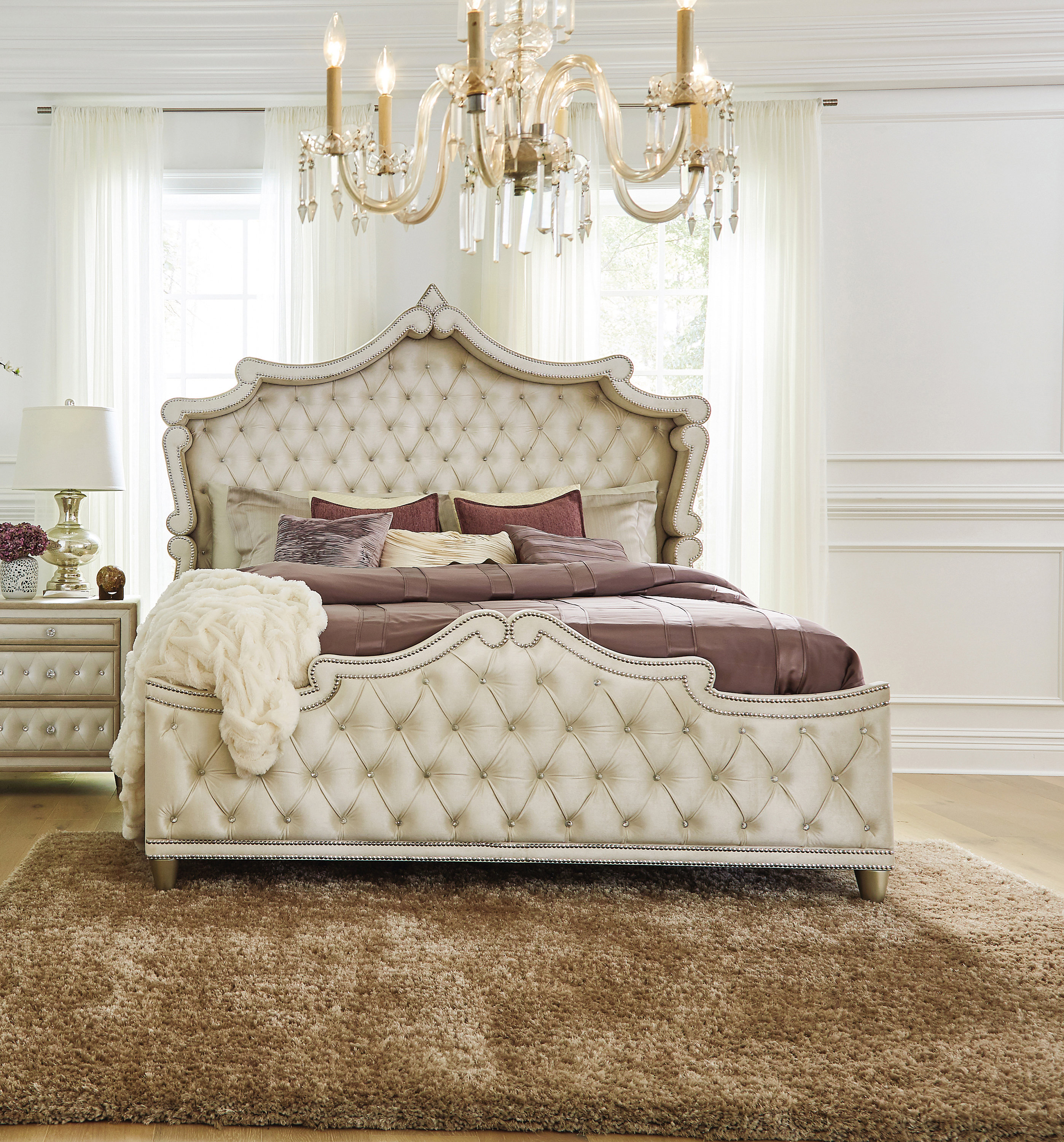 Monaliza Tufted Back Traditional 4 Piece Sofa Set