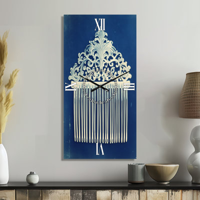 Peigne victorien bleu de Prusse II - Horloge murale silencieuse traditionnelle en métal