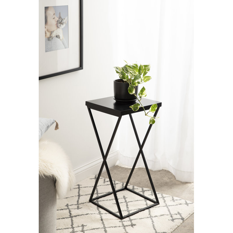 Table de bout Amdanda, Noir