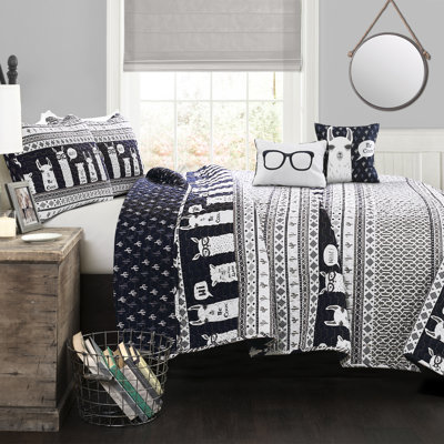 Llama Stripe Microfiber Reversible Quilt Set