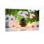Cadre tendance avec bougies, fleurs et pierres-1510943325