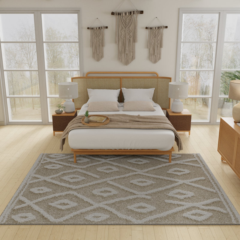 Himesh Performance Geometric Indoor Rug, Rectangle 4' x 6'