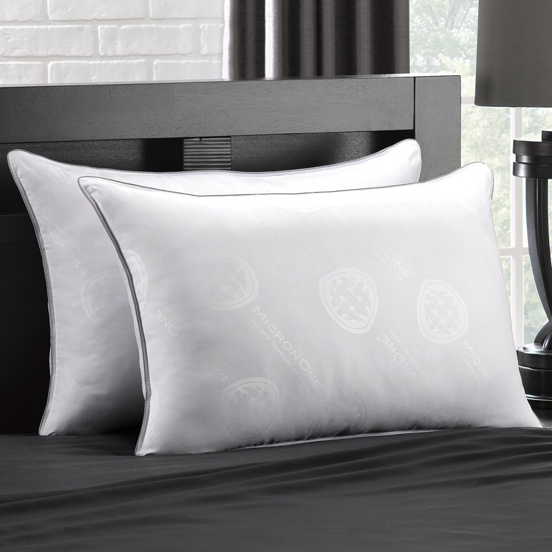 Standard Size White Hypoallergenic Polyester Pillow Set