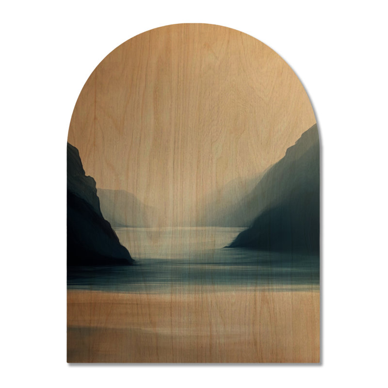 Aube paisible dans un fjord - Décoration murale en bois arquée des Montagnes Bleues, H 32 po x l 24 po, Arche