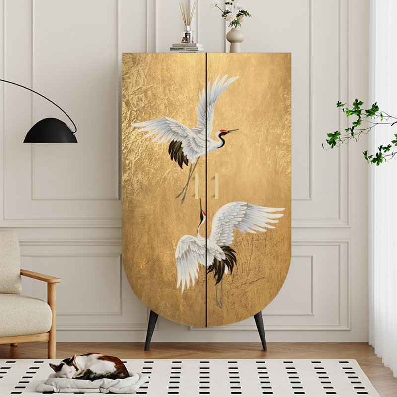 Armoire luxueuse en bois massif de style français