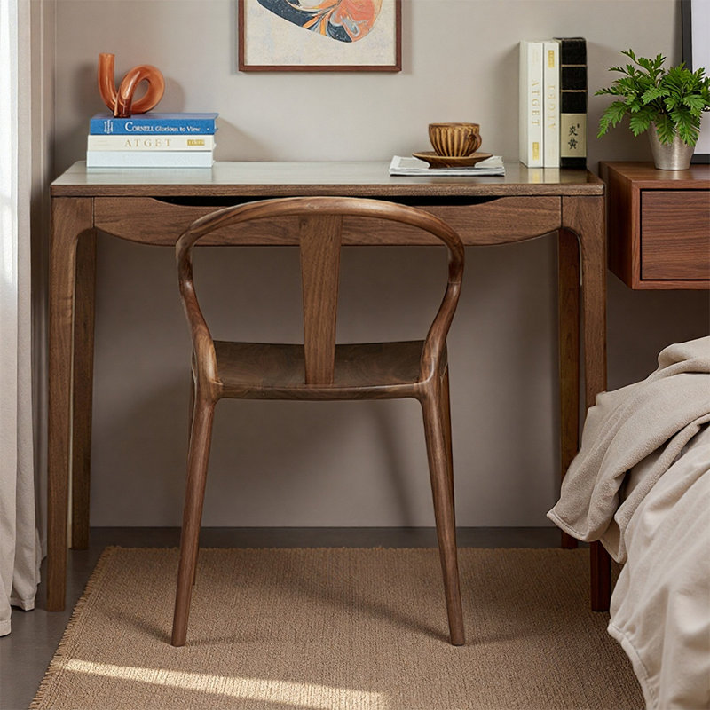 Petit bureau d'écriture simple en bois massif brun noisette, H 29,52 po x l 39,37 po x P 20,47 po