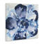 Toile de fleur bleue en verre, design par June Erica Vess-330550286