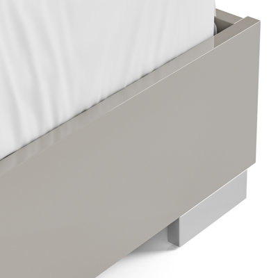 Duckworth Bedroom Set