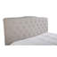 Très grand lit tapissier très grand avec 2 tables de chevet, couleur pierre, grand lit, 42,72 po Hauteur, 100%, couleur principale grise, largeur 78,58 po, tables de chevet noyer