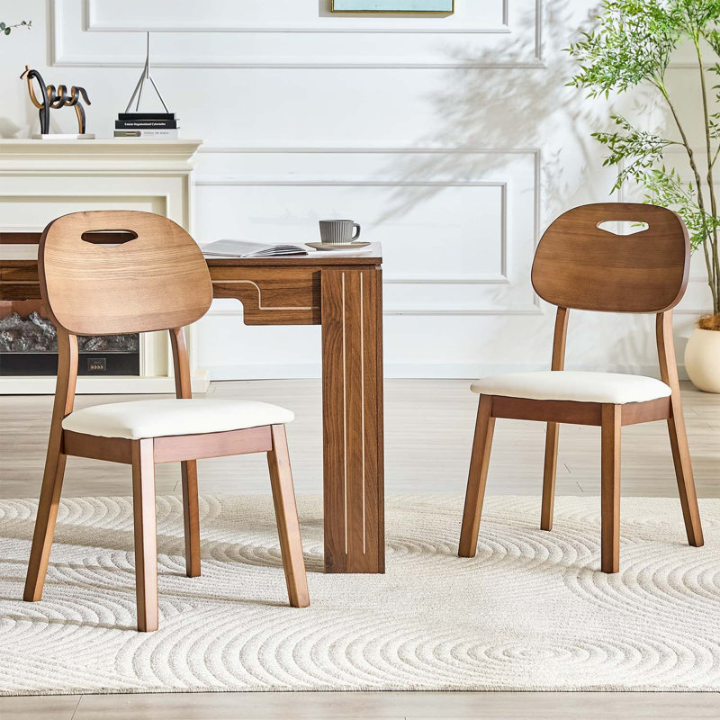 Chaise d'appoint en bois avec dossiers évidés pour une assise confortable, Blanc